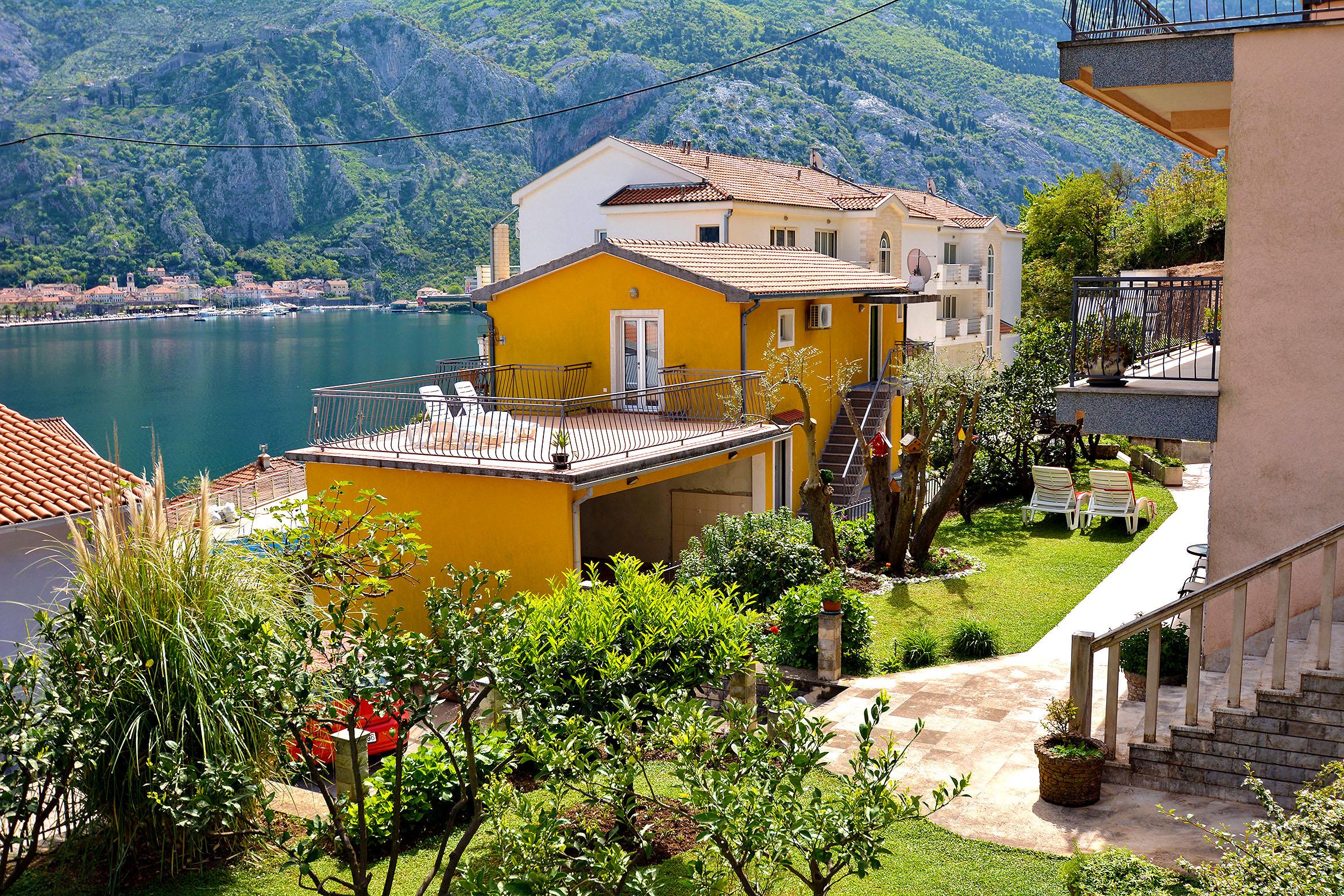 Apartments Andrija Kotor Ngoại thất bức ảnh