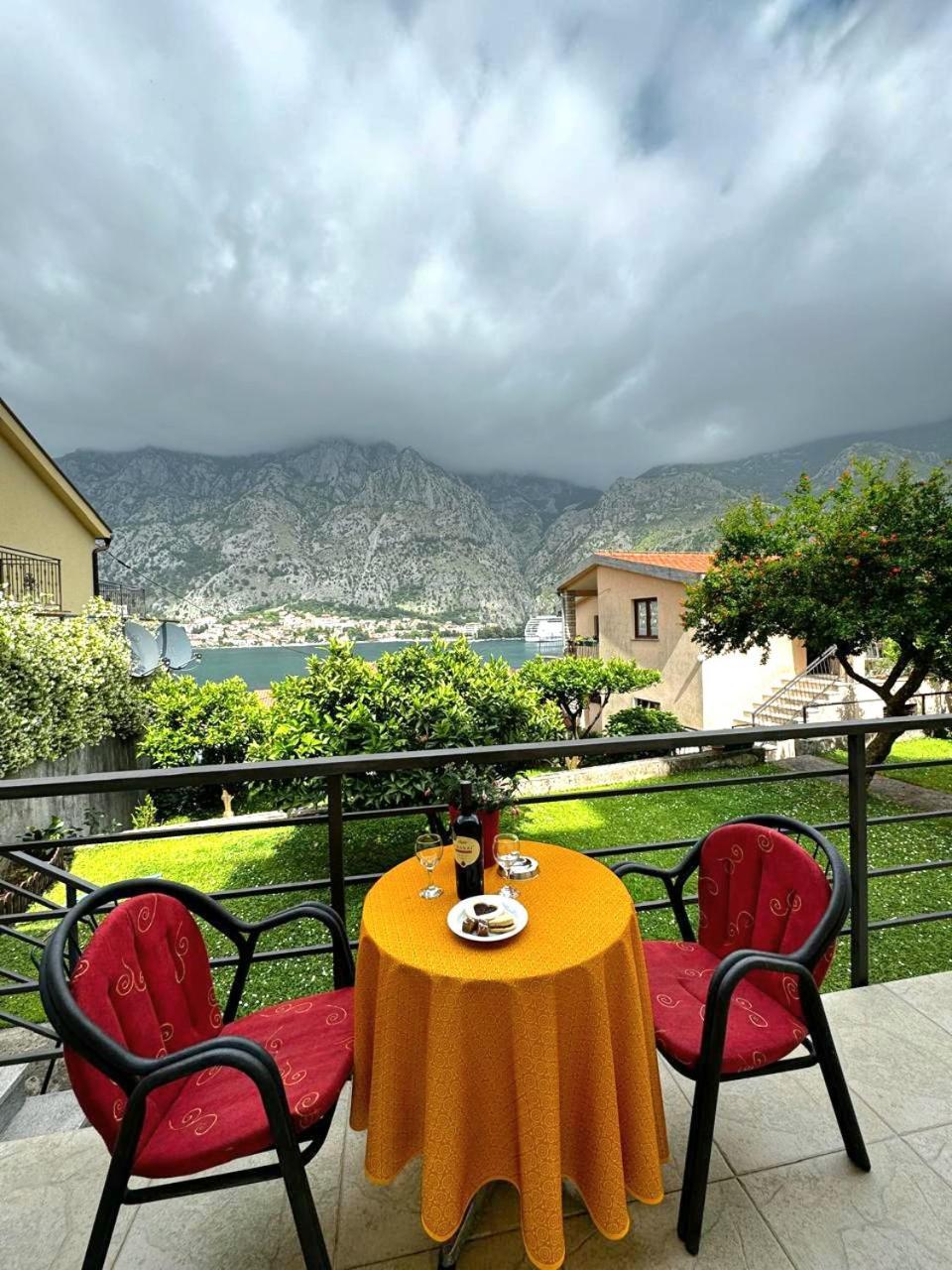 Apartments Andrija Kotor Ngoại thất bức ảnh